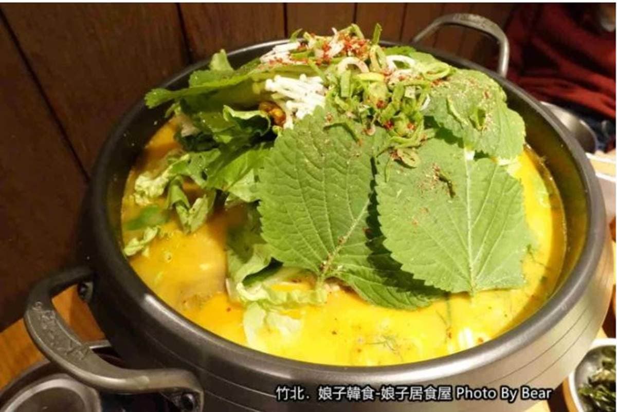 懶人輕鬆吃!韓式料理店有專人代烤,必點獨特「8色豬五花」:人蔘、松葉、大醬 懶人輕鬆吃!韓式料理店有專人代烤,必點獨特「8色豬五花」:人蔘、松葉、大醬