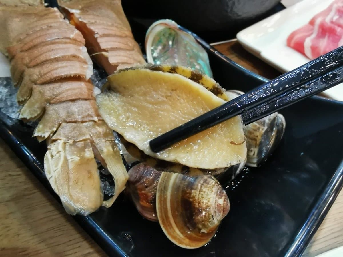 滿2鍋送肉!員林高CP值百元火鍋有16種湯頭,398元海陸鍋吃得到蝦蛄、鮑魚 滿2鍋送肉!員林高CP值百元火鍋有16種湯頭,398元海陸鍋吃得到蝦蛄、鮑魚
