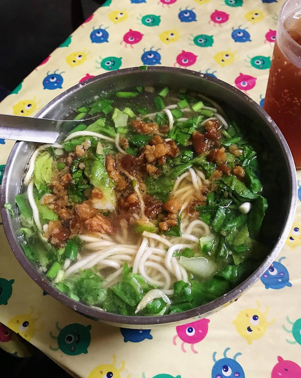 百年市場嗑美食!台南「鴨母寮」超夯7攤:50年粉腸三色蛋、火燒蝦肉圓、巨無霸布丁 百年市場嗑美食!台南「鴨母寮」超夯7攤:50年粉腸三色蛋、火燒蝦肉圓、巨無霸布丁