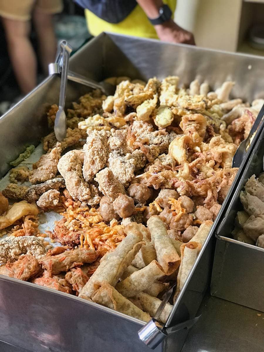 百年市場嗑美食!台南「鴨母寮」超夯7攤:50年粉腸三色蛋、火燒蝦肉圓、巨無霸布丁 百年市場嗑美食!台南「鴨母寮」超夯7攤:50年粉腸三色蛋、火燒蝦肉圓、巨無霸布丁