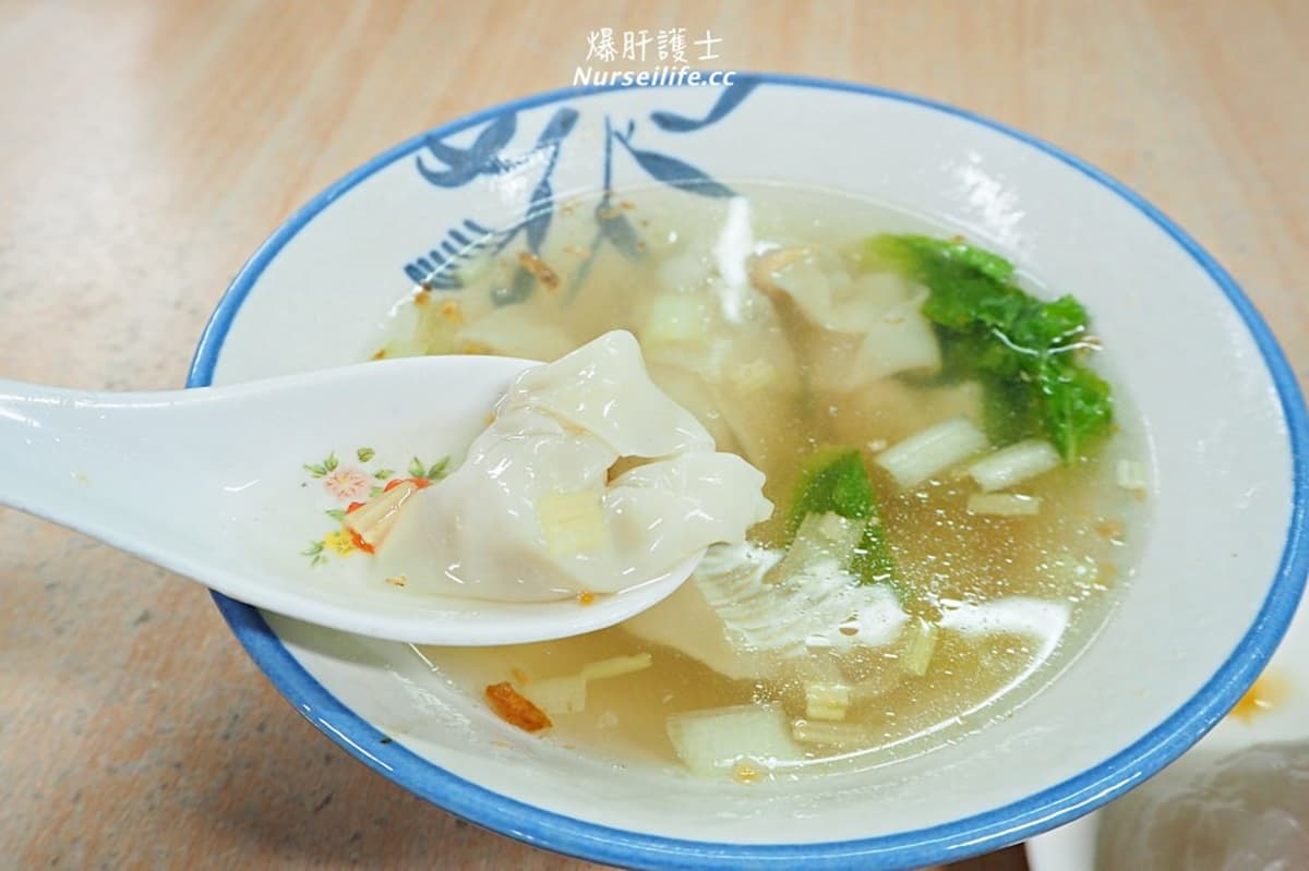 晚來吃不到!北投市場6家古早味:《CNN》票選滷肉飯、免費加湯鐤邊銼、70年紅燒肉 晚來吃不到!北投市場6家古早味:《CNN》票選滷肉飯、免費加湯鐤邊銼、70年紅燒肉