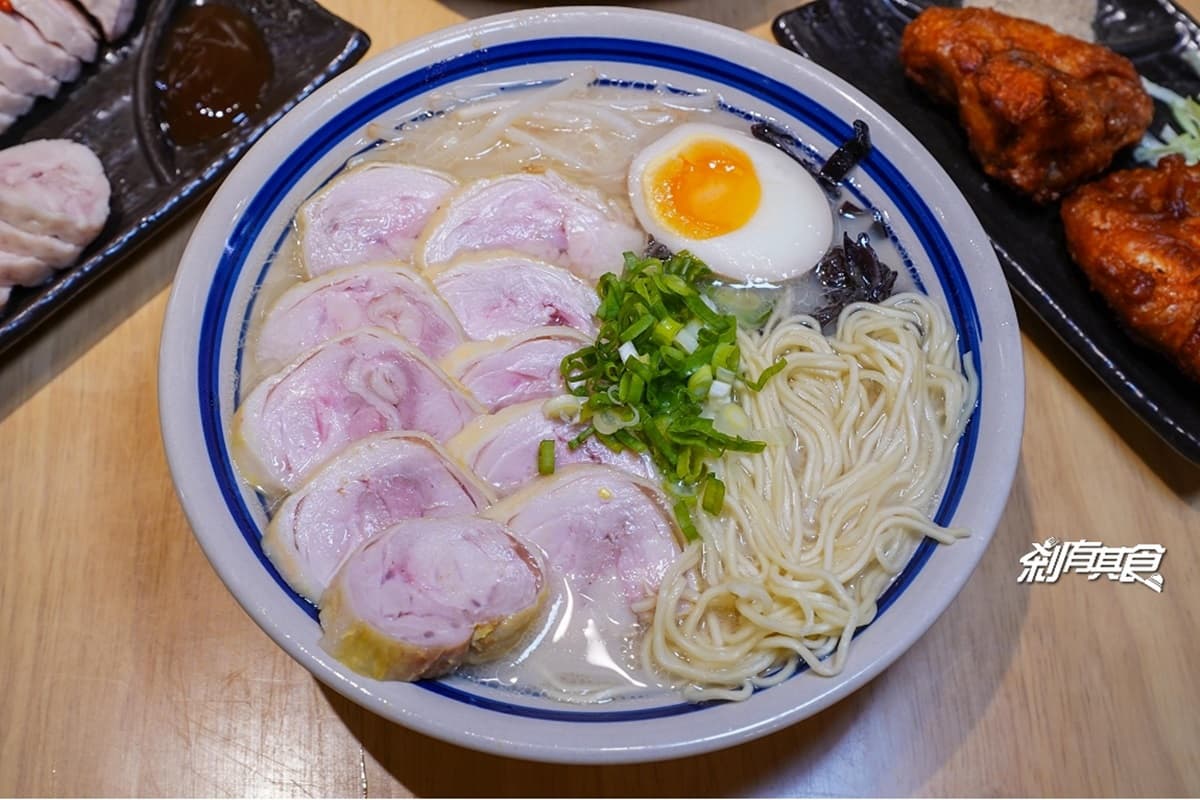 免出國吃銀座雞白湯拉麵!超濃湯頭一碗有10大塊肉,還可免費續2次麵 免出國吃銀座雞白湯拉麵!超濃湯頭一碗有10大塊肉,還可免費續2次麵
