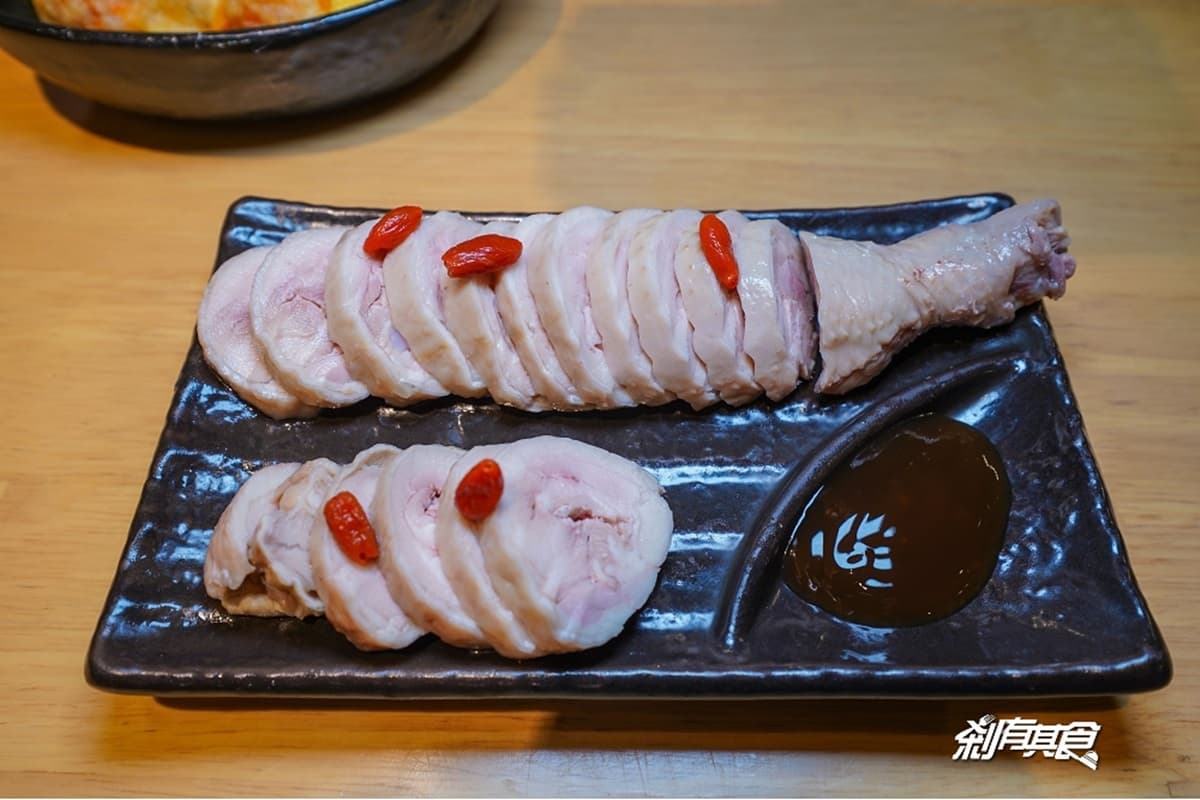 免出國吃銀座雞白湯拉麵!超濃湯頭一碗有10大塊肉,還可免費續2次麵 免出國吃銀座雞白湯拉麵!超濃湯頭一碗有10大塊肉,還可免費續2次麵