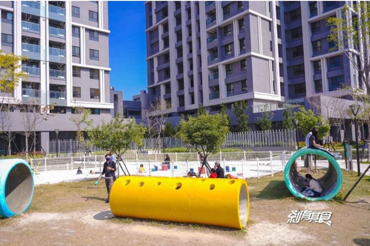 暑假免費放電推薦!台中5大好玩公園:全球首創3D攀爬、立體迷宮、恐龍滑梯 暑假免費放電推薦!台中5大好玩公園:全球首創3D攀爬、立體迷宮、恐龍滑梯