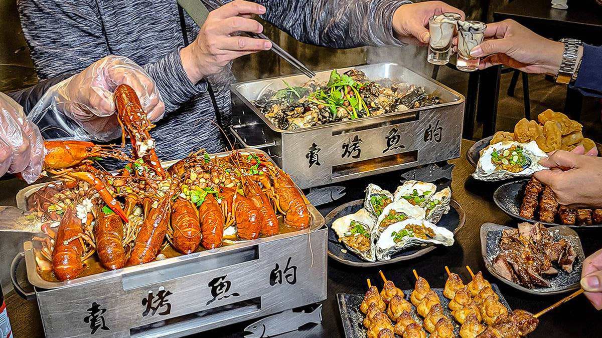 高雄夜貓族快筆記!道地廣西烤魚鋪滿小龍蝦超邪惡,隱藏版麻辣跳跳蛙嘗鮮必試