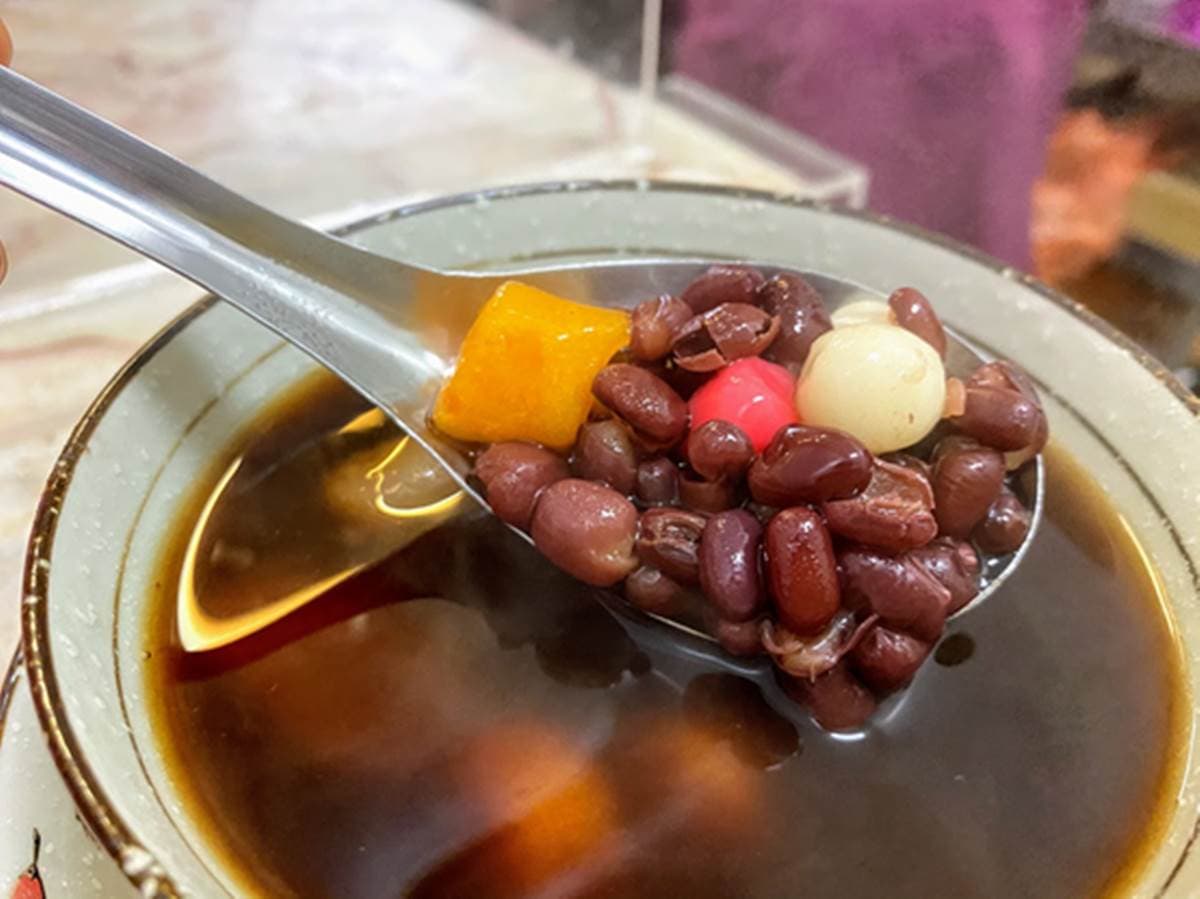 鮮美紅豆湯冷飲店