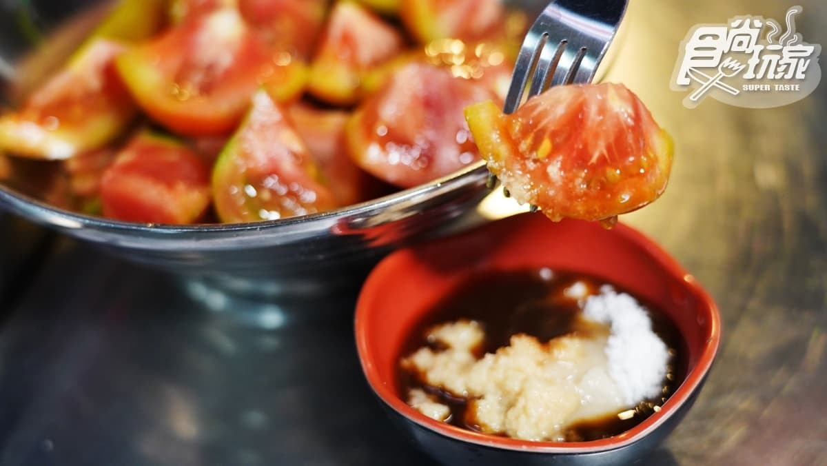食尚銅板美食錦標賽!全明星激戰雙北15間:IG暴紅蒸餃、並ㄅㄧㄤˋ叫蚵嗲、薑汁番茄 食尚銅板美食錦標賽!全明星激戰雙北15間:IG暴紅蒸餃、並ㄅㄧㄤˋ叫蚵嗲、薑汁番茄