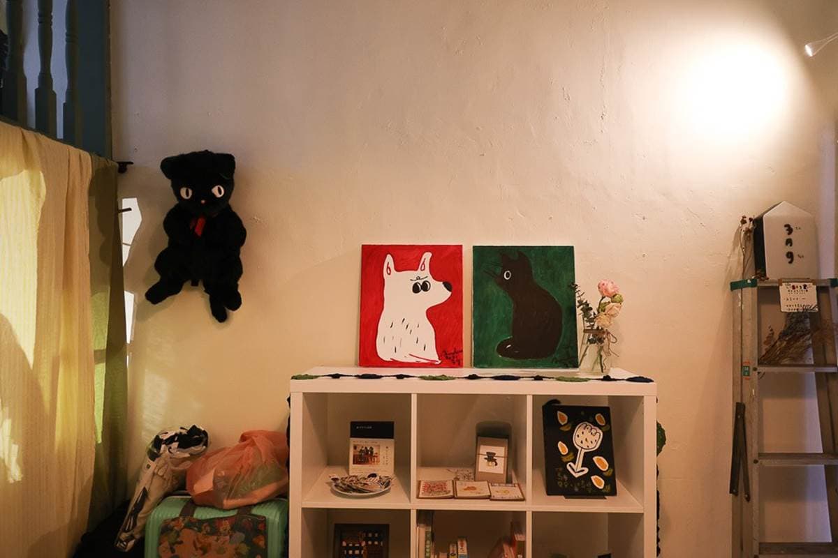 【新開店】超神祕!台南小店藏身市場2樓賣咖哩,來用餐還能買老闆娘畫作 【新開店】超神祕!台南小店藏身市場2樓賣咖哩,來用餐還能買老闆娘畫作