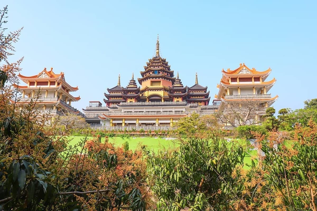 一秒穿越時空!台南隱藏版打卡景點「台版吳哥窟」,頹圮古城、洞穴鐘乳石超好拍 一秒穿越時空!台南隱藏版打卡景點「台版吳哥窟」,頹圮古城、洞穴鐘乳石超好拍