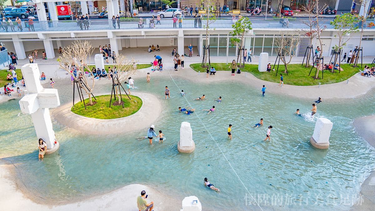 小孩放電首選!台南5公園免費玩:太空梭盪鞦韆、高空溜索、隱藏版侏儸紀 小孩放電首選!台南5公園免費玩:太空梭盪鞦韆、高空溜索、隱藏版侏儸紀