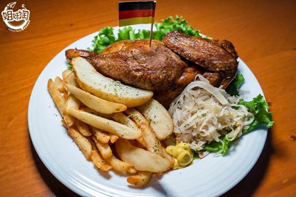 啤酒餐廳打卡送甜點!肉控必吃週末限定烤雞,還能坐「協力車」繞愛河兜風 啤酒餐廳打卡送甜點!肉控必吃週末限定烤雞,還能坐「協力車」繞愛河兜風