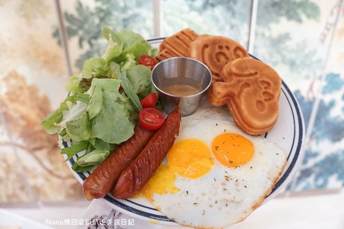 IG必拍!新竹7家網美系甜點店:露天泳池享Q萌鬆餅、花窗老宅吃7層戚風小山丘 IG必拍!新竹7家網美系甜點店:露天泳池享Q萌鬆餅、花窗老宅吃7層戚風小山丘