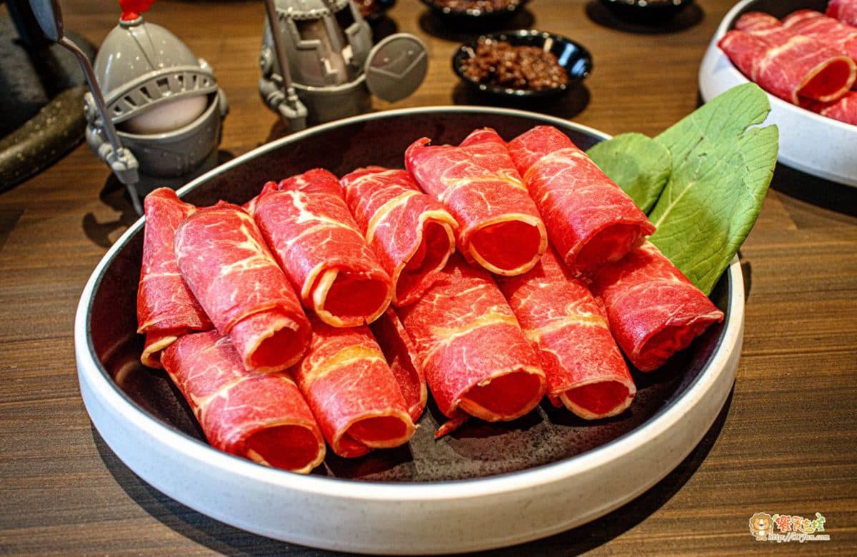 【新開店】第2鍋半價!網美系小火鍋主打「法式湯底」,50種飲品選項不輸飲料店 【新開店】第2鍋半價!網美系小火鍋主打「法式湯底」,50種飲品選項不輸飲料店