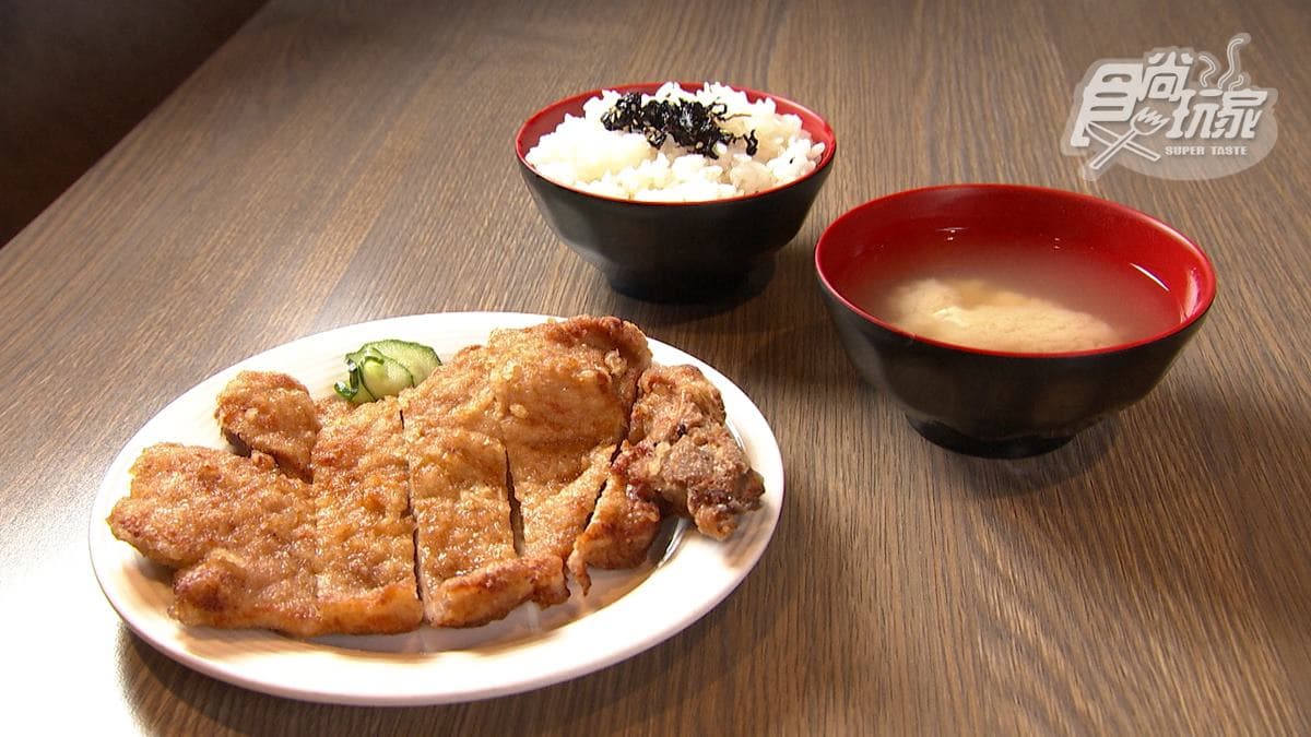 50年古早味!傳統「草袋飯」配祕製雪裡紅乾鹹香又開胃,金黃卡滋「炸排骨」一咬超多汁