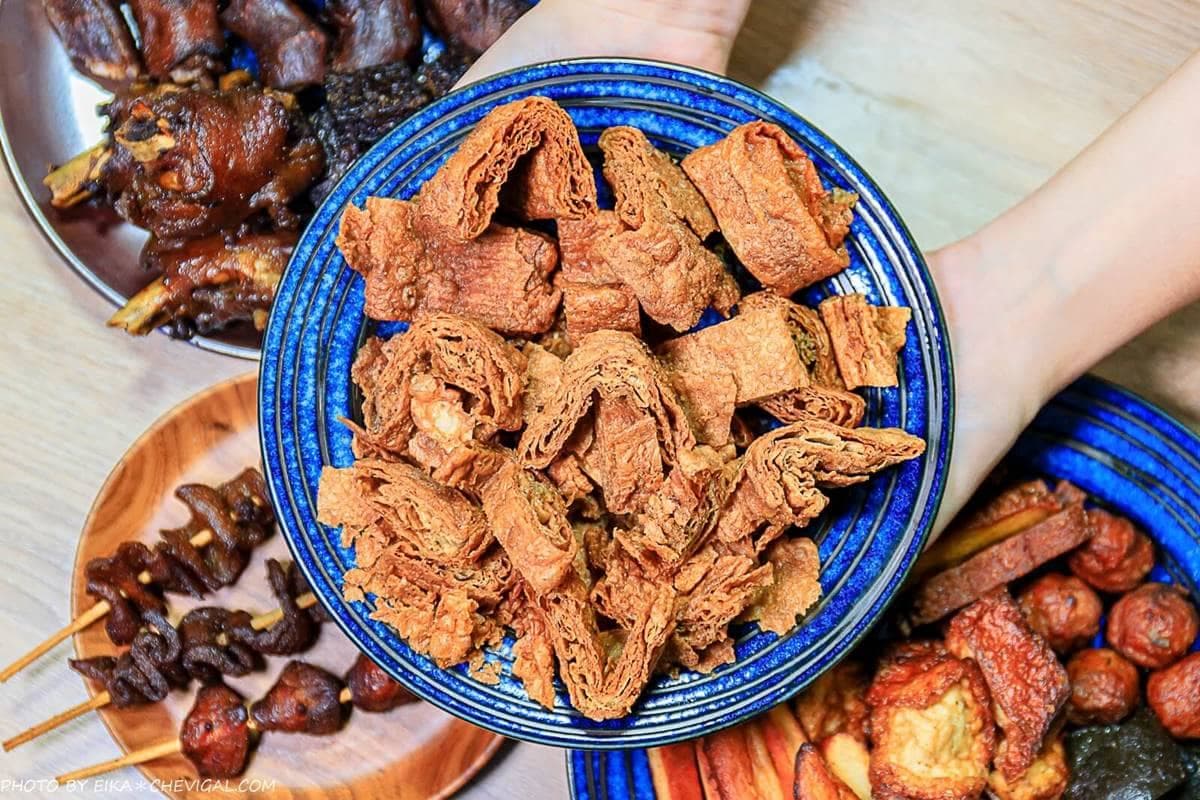 台中銷魂消夜!東山鴨頭先滷後炸很入味,網大推超強豆皮「酥脆如千層蛋捲」 台中銷魂消夜!東山鴨頭先滷後炸很入味,網大推超強豆皮「酥脆如千層蛋捲」