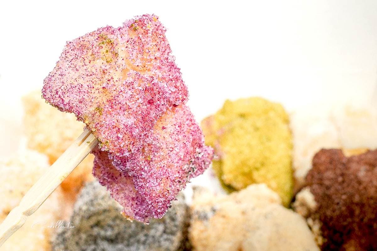 療癒感爆棚!台南彩虹白糖粿8口味任選,還有軟糯「麵茶燒麻糬」也必點 療癒感爆棚!台南彩虹白糖粿8口味任選,還有軟糯「麵茶燒麻糬」也必點