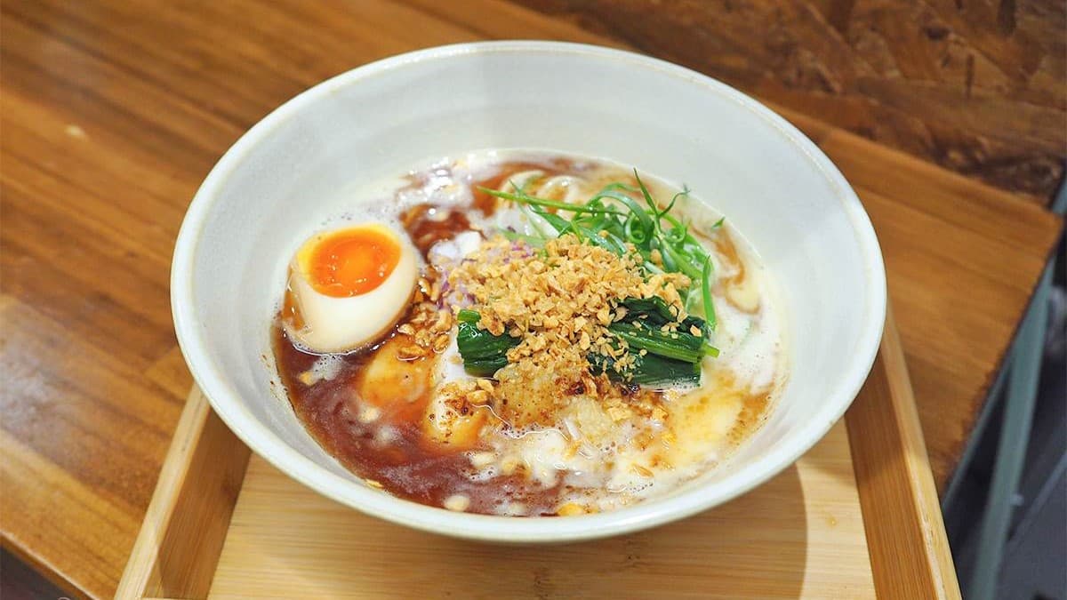 讓麵煮一會 雞白湯らーめん