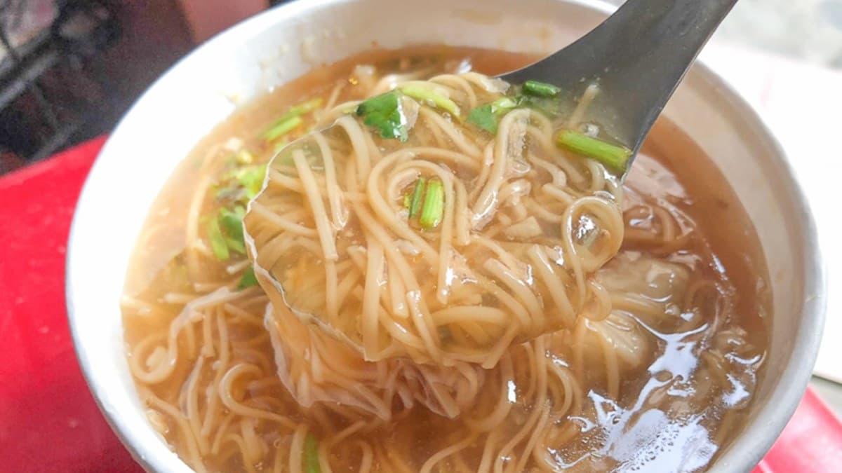 鹽埕沙仔地麵線焿 img