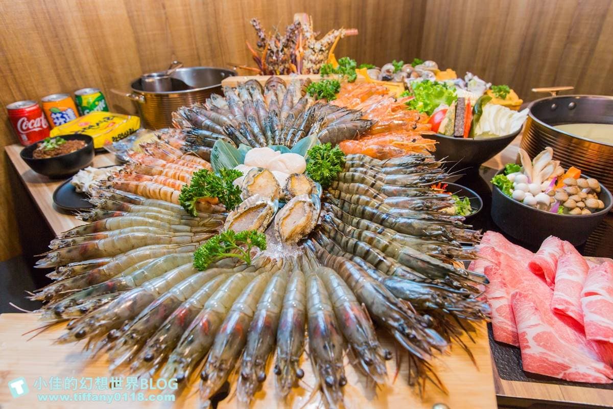評價4.9星!海老痛風鍋塞近100隻蝦超浮誇,還有墨魚牛奶湯底可以搭 評價4.9星!海老痛風鍋塞近100隻蝦超浮誇,還有墨魚牛奶湯底可以搭