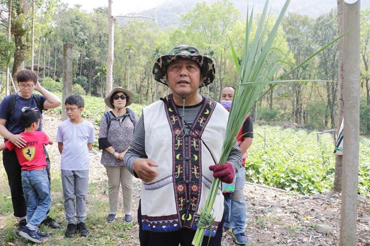 高雄那瑪夏親子遊!原住民「部落渡假村」體驗竹筒飯、愛玉DIY,還能放鬆雙腳泡野溪 高雄那瑪夏親子遊!原住民「部落渡假村」體驗竹筒飯、愛玉DIY,還能放鬆雙腳泡野溪