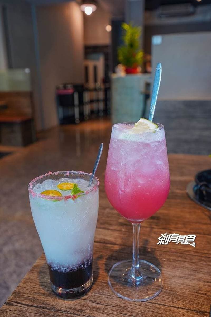 點鍋送青殼龍蝦!台中澎派鍋物必點雙人餐享「海鮮船」,Q彈天使蝦、九孔鮑通通有 點鍋送青殼龍蝦!台中澎派鍋物必點雙人餐享「海鮮船」,Q彈天使蝦、九孔鮑通通有