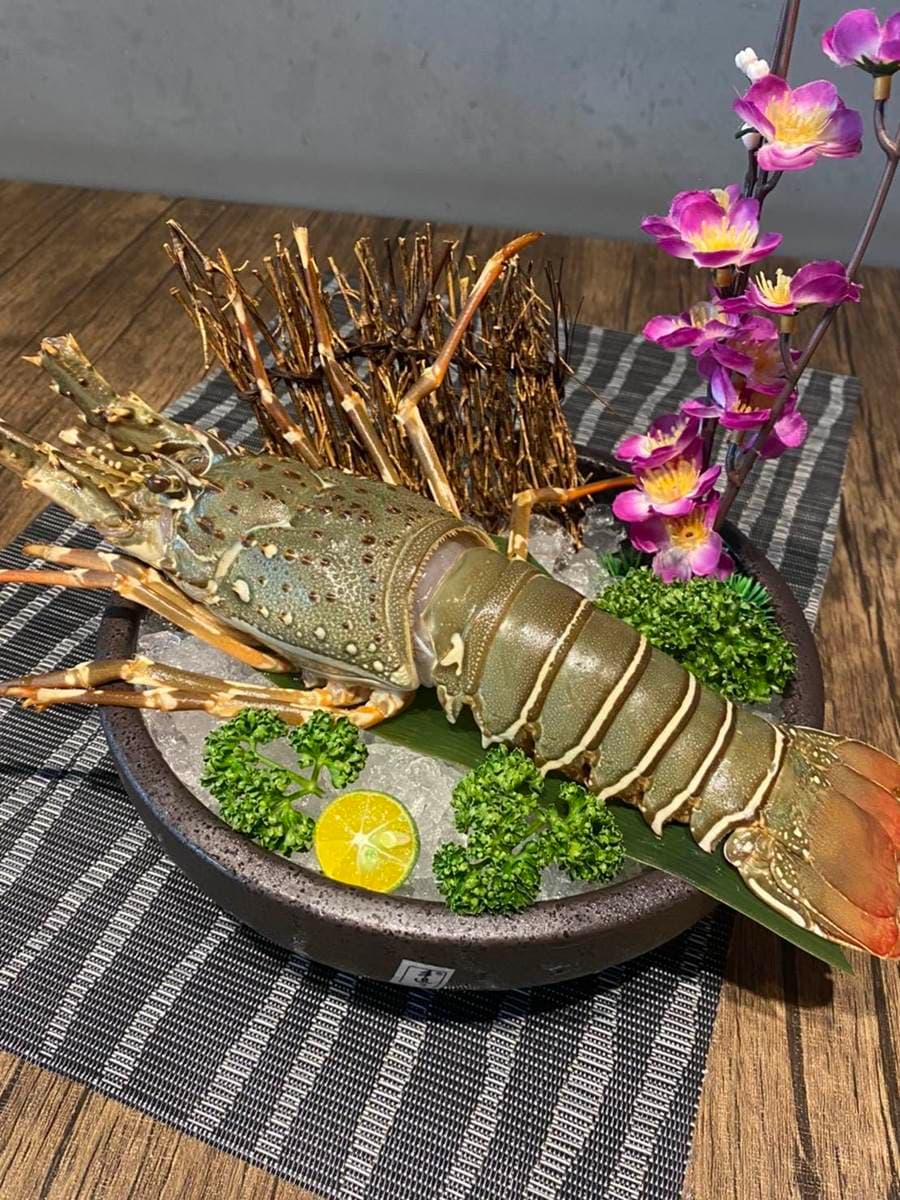 點鍋送青殼龍蝦!台中澎派鍋物必點雙人餐享「海鮮船」,Q彈天使蝦、九孔鮑通通有 點鍋送青殼龍蝦!台中澎派鍋物必點雙人餐享「海鮮船」,Q彈天使蝦、九孔鮑通通有