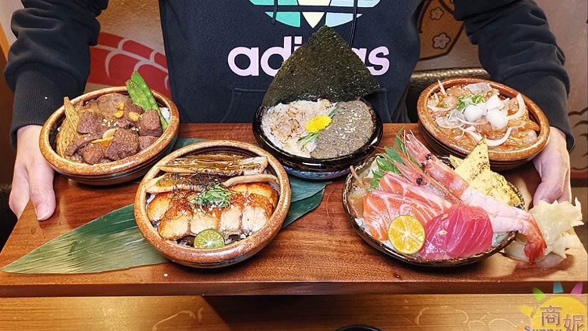 CP值爆表!台中超狂「5小丼」一次嘗炙燒星鰻、比目魚,澎派分量1碗只要150元 CP值爆表!台中超狂「5小丼」一次嘗炙燒星鰻、比目魚,澎派分量1碗只要150元