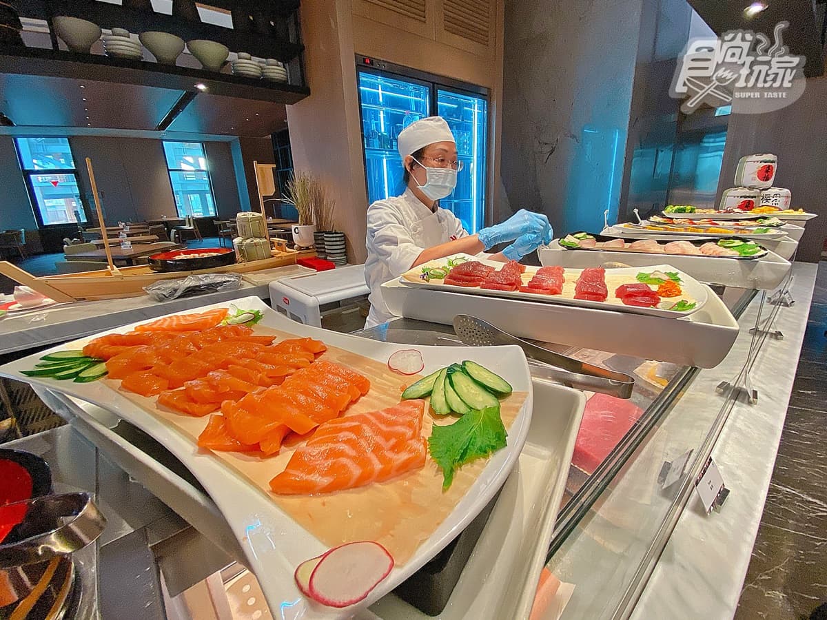 全台最大萬豪酒店!700間房都有無敵景觀,巨大千島湖、雙吃到飽、教堂壁畫打卡必拍 全台最大萬豪酒店!700間房都有無敵景觀,巨大千島湖、雙吃到飽、教堂壁畫打卡必拍