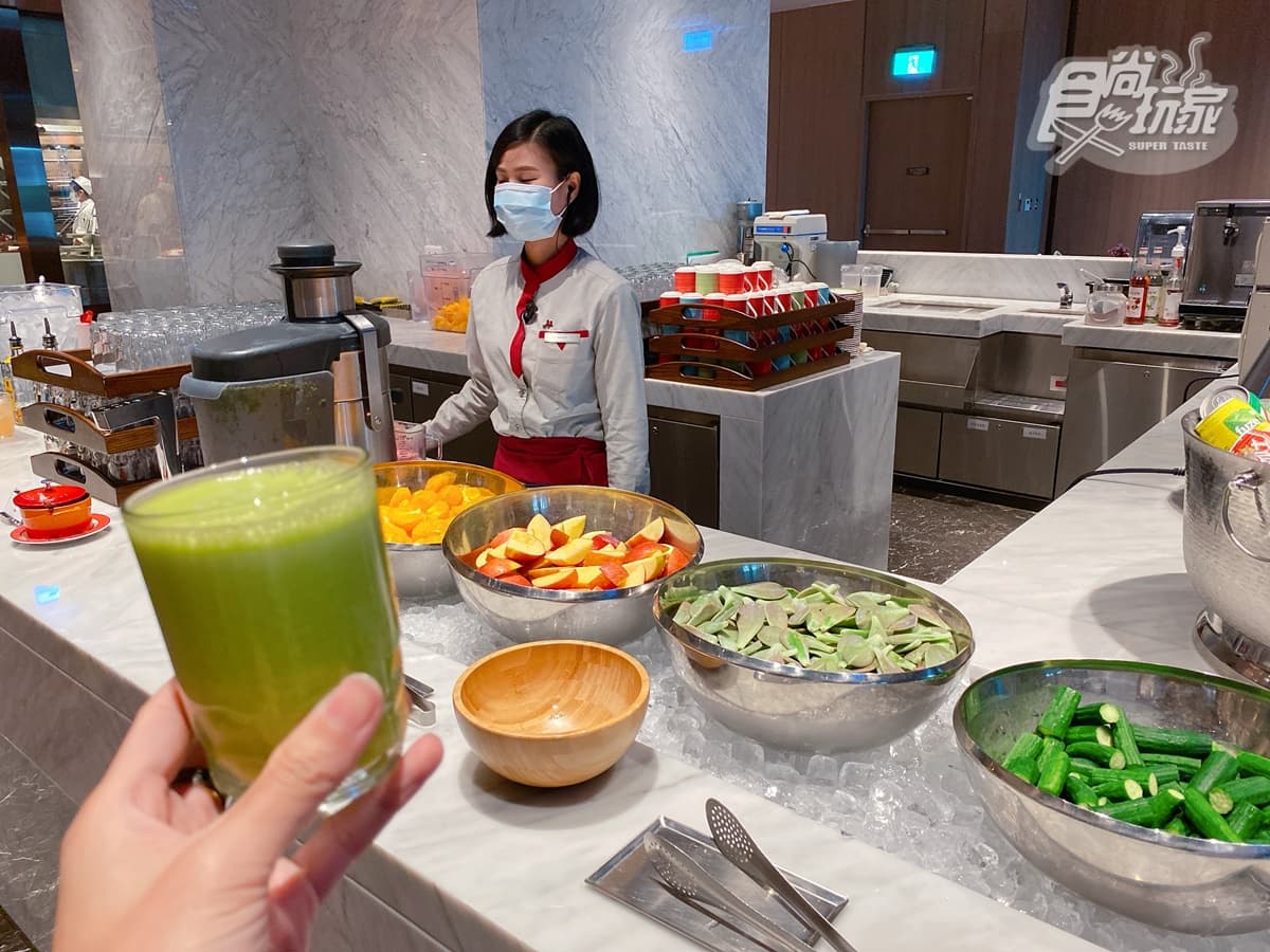 全台最大萬豪酒店!700間房都有無敵景觀,巨大千島湖、雙吃到飽、教堂壁畫打卡必拍 全台最大萬豪酒店!700間房都有無敵景觀,巨大千島湖、雙吃到飽、教堂壁畫打卡必拍