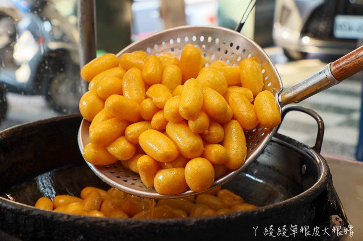 下午茶小確幸!北中南8家唰嘴地瓜球:巨無霸「浩克蛋」、1粒1元QQ蛋、竹炭黑心球 下午茶小確幸!北中南8家唰嘴地瓜球:巨無霸「浩克蛋」、1粒1元QQ蛋、竹炭黑心球