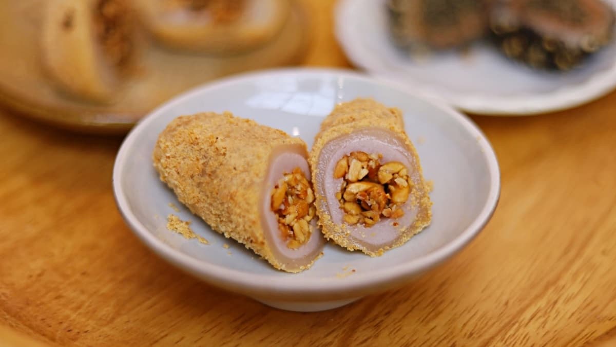 【食尚首播】草屯人認證4家超欠吃麻糬:芋泥花生雙餡、XO辣干貝口味、自家手炒內餡 【食尚首播】草屯人認證4家超欠吃麻糬:芋泥花生雙餡、XO辣干貝口味、自家手炒內餡