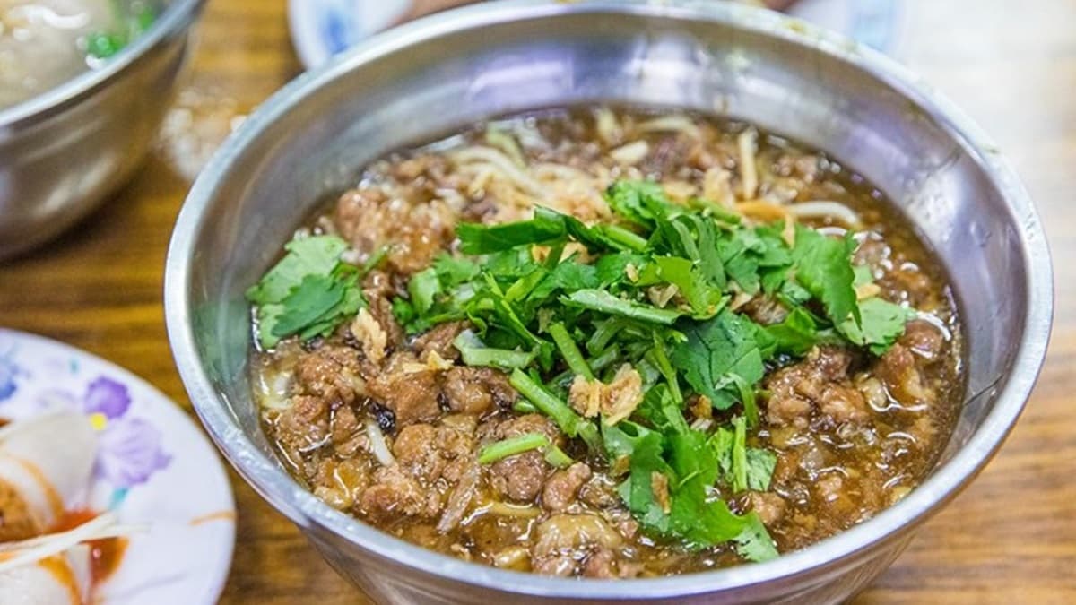 沒吃過不算來過!北投3家人氣肉羹:50年老店、厚漿裹噴汁肉條、帶勁麵條配黑白切 沒吃過不算來過!北投3家人氣肉羹:50年老店、厚漿裹噴汁肉條、帶勁麵條配黑白切