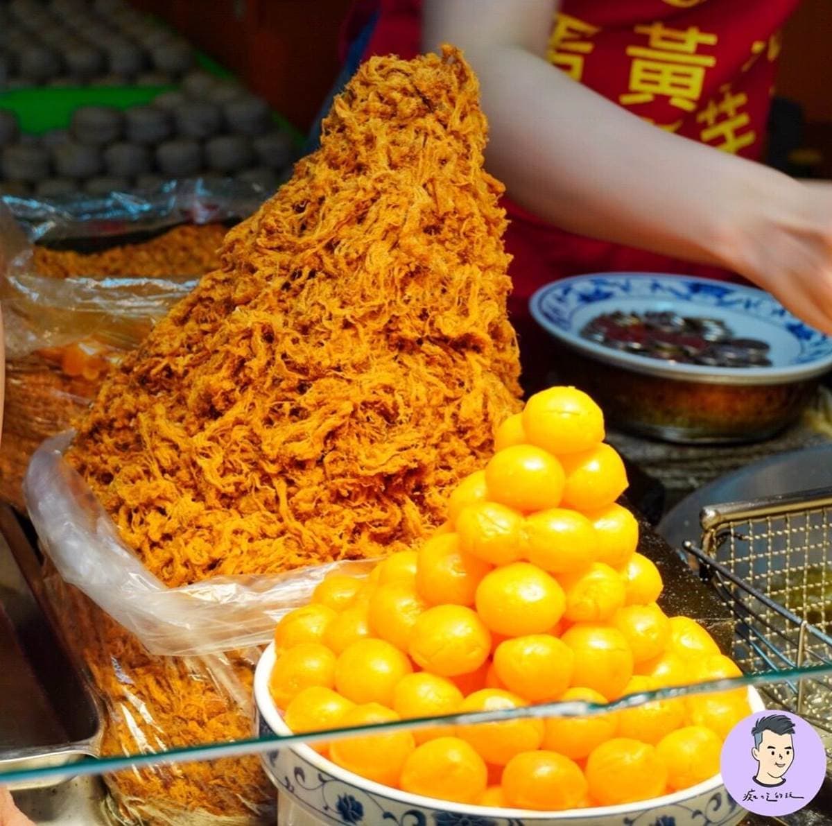排隊也要吃!寧夏夜市7家老字號美食:40年鴨蛋滷肉飯、Q彈「黑心白玉」、秒殺級芋丸 排隊也要吃!寧夏夜市7家老字號美食:40年鴨蛋滷肉飯、Q彈「黑心白玉」、秒殺級芋丸