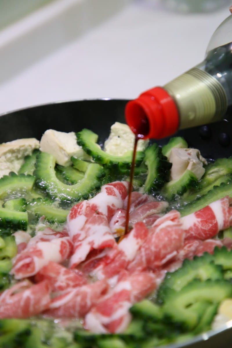 防疫自煮2道菜秒飛沖繩:神複製古宇利蝦蝦飯、「絕對成功」炒苦瓜,加碼炸蝦天婦羅 防疫自煮2道菜秒飛沖繩:神複製古宇利蝦蝦飯、「絕對成功」炒苦瓜,加碼炸蝦天婦羅