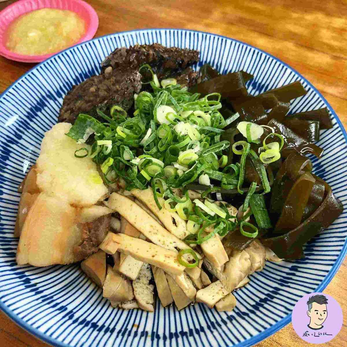 外帶回家吃!現炒榨菜肉絲麵「浮誇大碗公」香辣超過癮,1碗飽到晚上 外帶回家吃!現炒榨菜肉絲麵「浮誇大碗公」香辣超過癮,1碗飽到晚上
