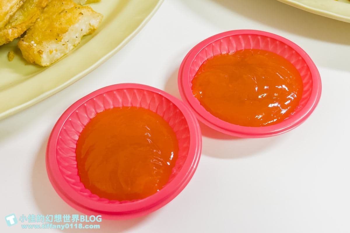 點一輪百元有找!新竹老店「現炸肉粿」一咬就噴香,「炸蒜頭」清甜多汁不蘸醬也好吃 點一輪百元有找!新竹老店「現炸肉粿」一咬就噴香,「炸蒜頭」清甜多汁不蘸醬也好吃