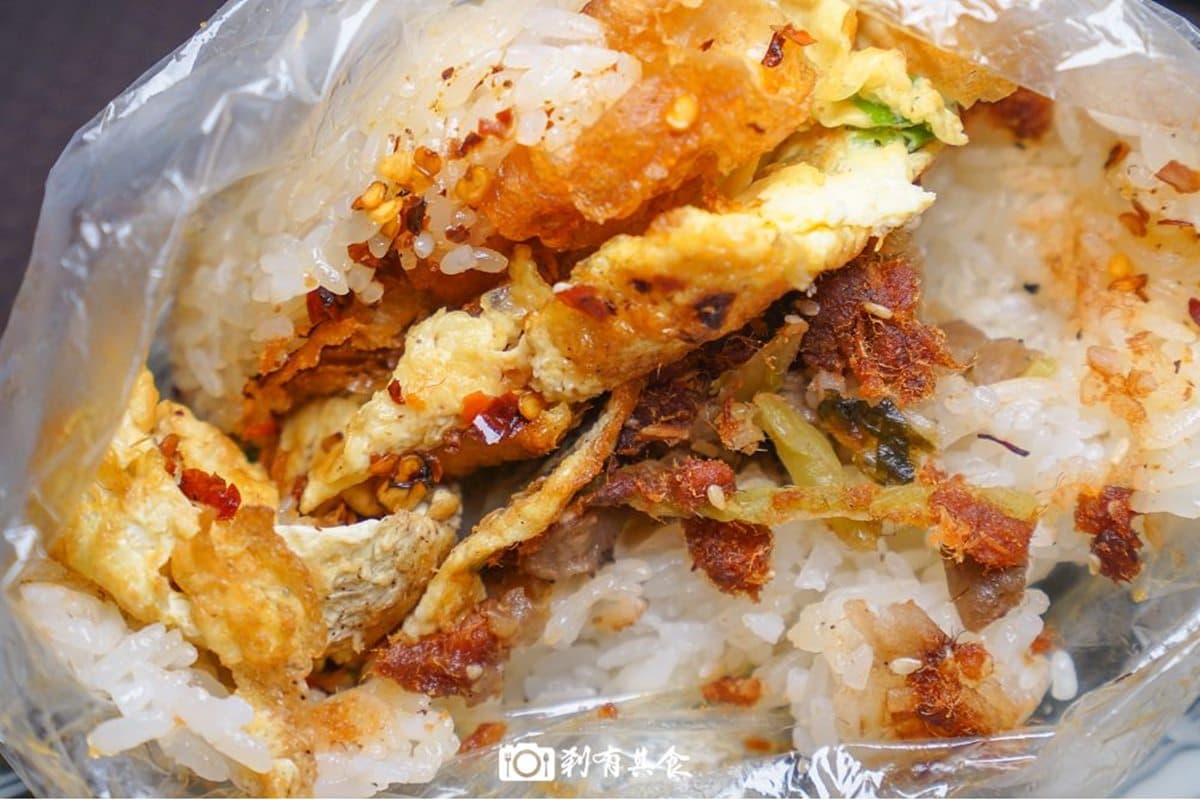 外帶吃最方便!台中7家高CP值飯糰:30年阿婆老店、客家小炒內餡、紫米雙色 外帶吃最方便!台中7家高CP值飯糰:30年阿婆老店、客家小炒內餡、紫米雙色