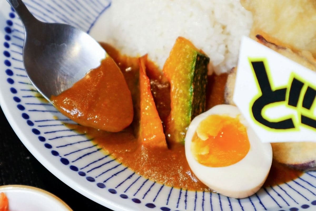 1週只賣2天!神祕「日式熟成咖哩」每日限量40碗,必點多汁唐揚雞、金黃牛奶豬排 1週只賣2天!神祕「日式熟成咖哩」每日限量40碗,必點多汁唐揚雞、金黃牛奶豬排