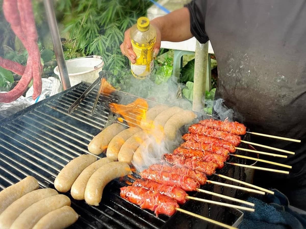在地人私藏小吃!「潤餅皮」包大腸小腸外帶超方便,多重口感一咬就爆汁 在地人私藏小吃!「潤餅皮」包大腸小腸外帶超方便,多重口感一咬就爆汁