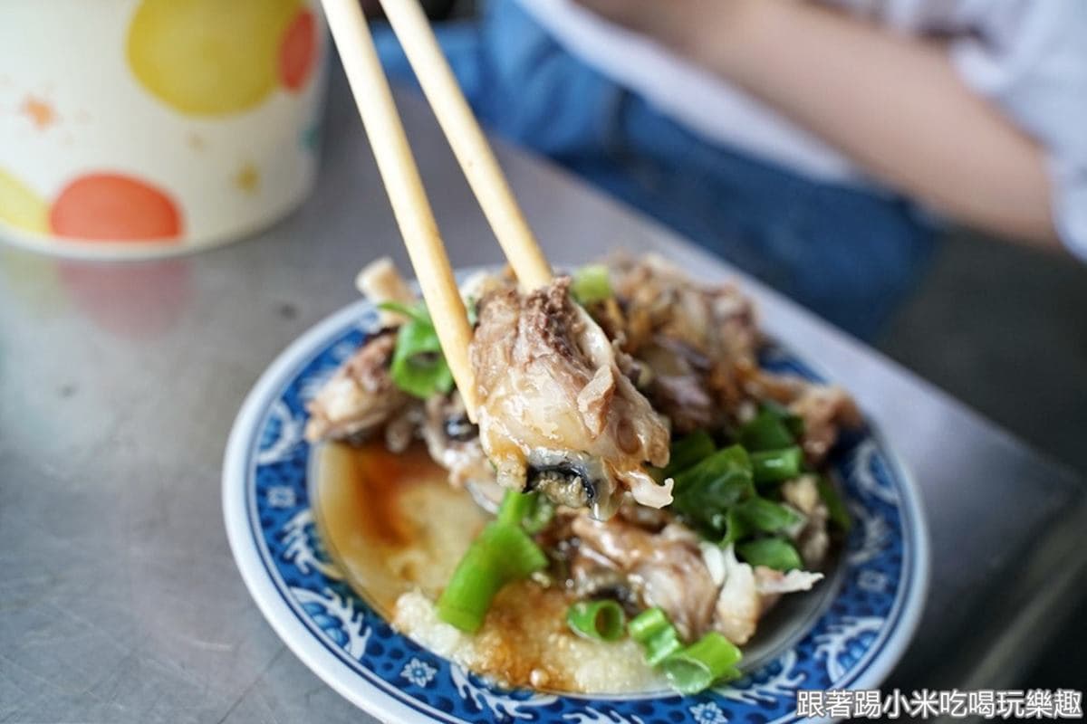 在地人的回憶!50年「雙鍋」臭豆腐搭冰梅泡菜超開胃,嘗鮮必試每日限量「豬眼睛」 在地人的回憶!50年「雙鍋」臭豆腐搭冰梅泡菜超開胃,嘗鮮必試每日限量「豬眼睛」