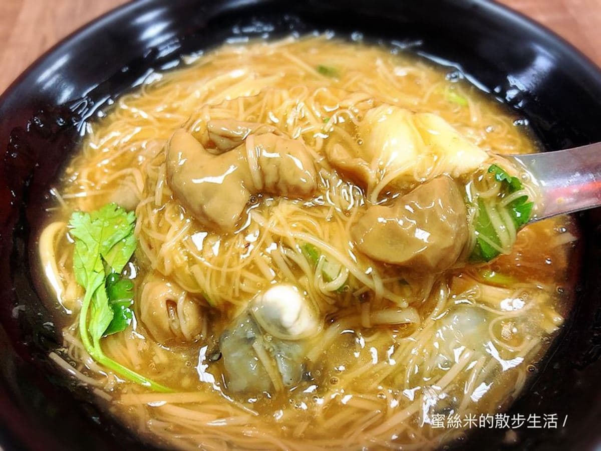 內行人才知!超低調小店必吃爆汁臭豆腐、「山珍海味」麵線,自煮古早味紅茶濃厚不死甜 內行人才知!超低調小店必吃爆汁臭豆腐、「山珍海味」麵線,自煮古早味紅茶濃厚不死甜