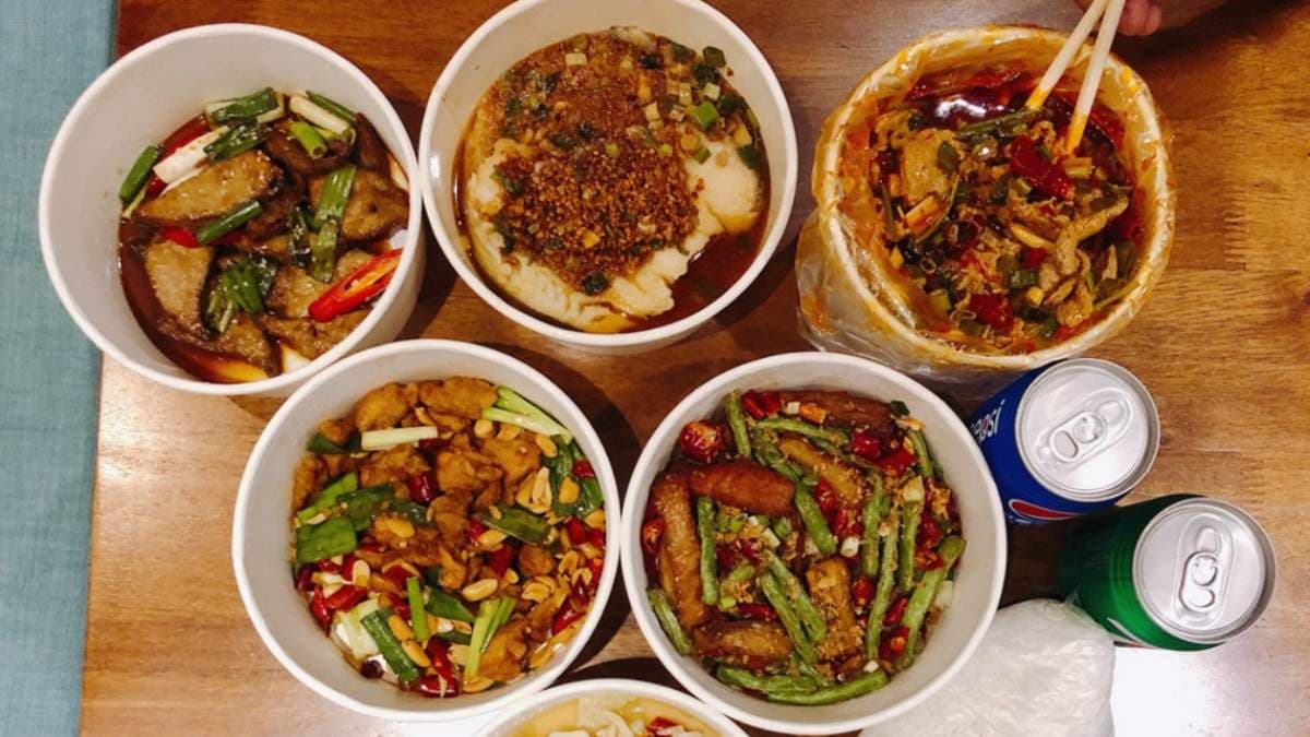 在家防疫也能吃!高CP值熱炒店外帶「6人套餐」只要1280元,嗜辣必點滿料水煮牛