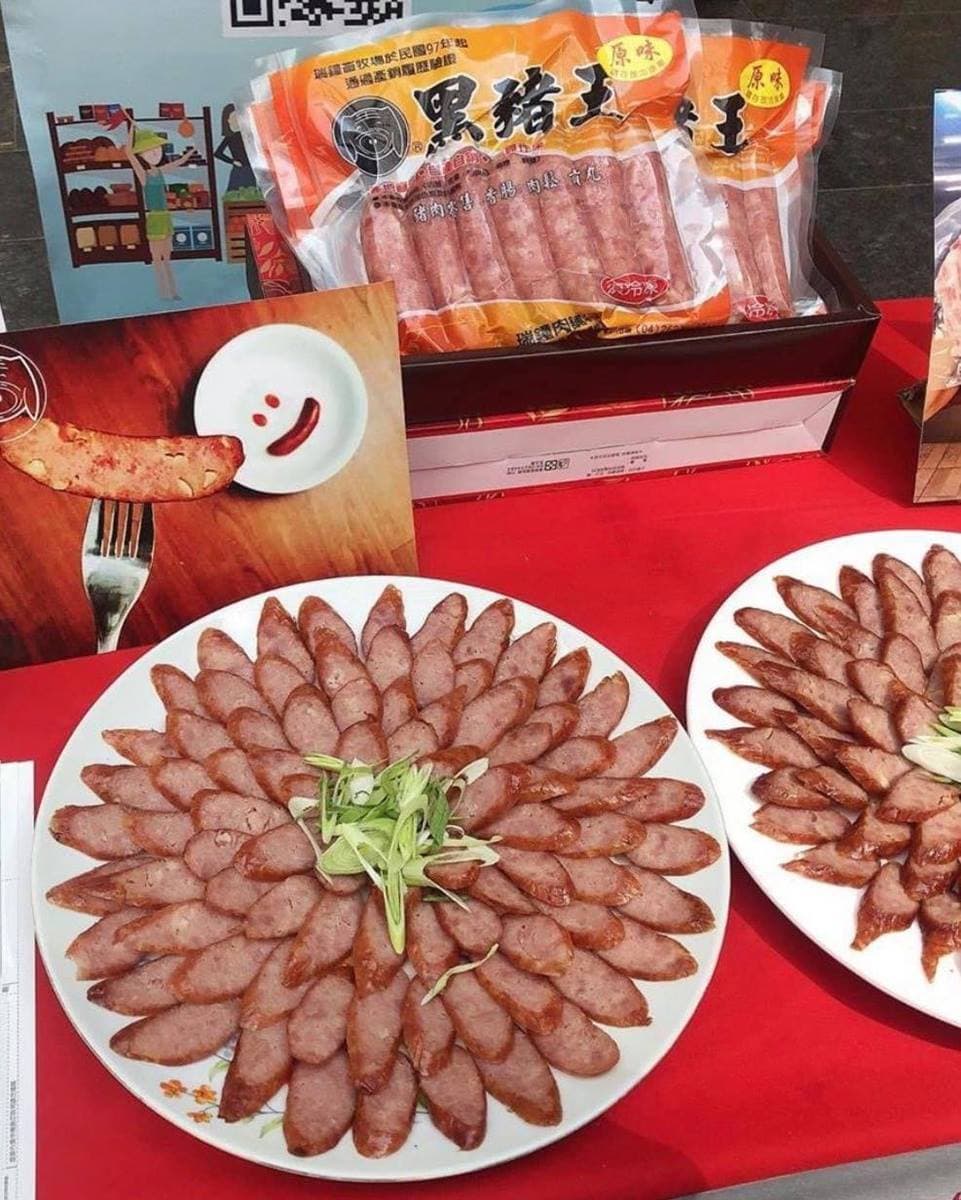 免上市場!名攤防疫包一次嘗6家美食:16小時古法梅煎茶、賣破萬斤香腸、50年客家油飯 免上市場!名攤防疫包一次嘗6家美食:16小時古法梅煎茶、賣破萬斤香腸、50年客家油飯