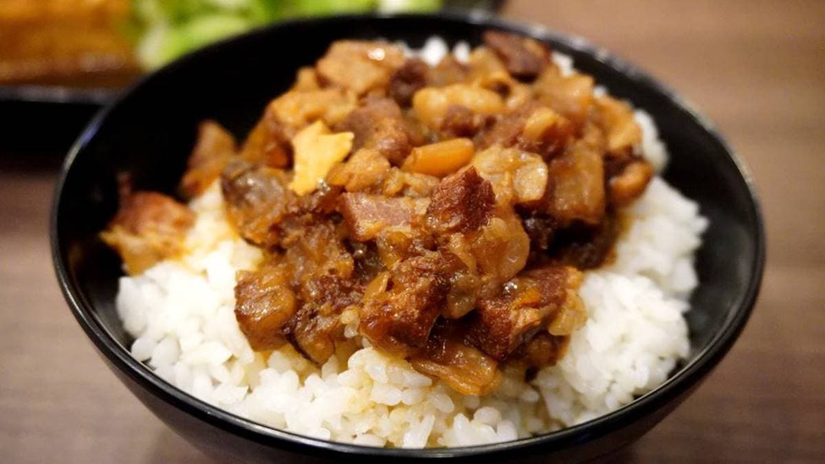 懶人救星!溫體牛專賣店「宅配料理包 」隔水加熱就能吃,濃厚牛肉燥拌飯拌麵都唰嘴 懶人救星!溫體牛專賣店「宅配料理包 」隔水加熱就能吃,濃厚牛肉燥拌飯拌麵都唰嘴