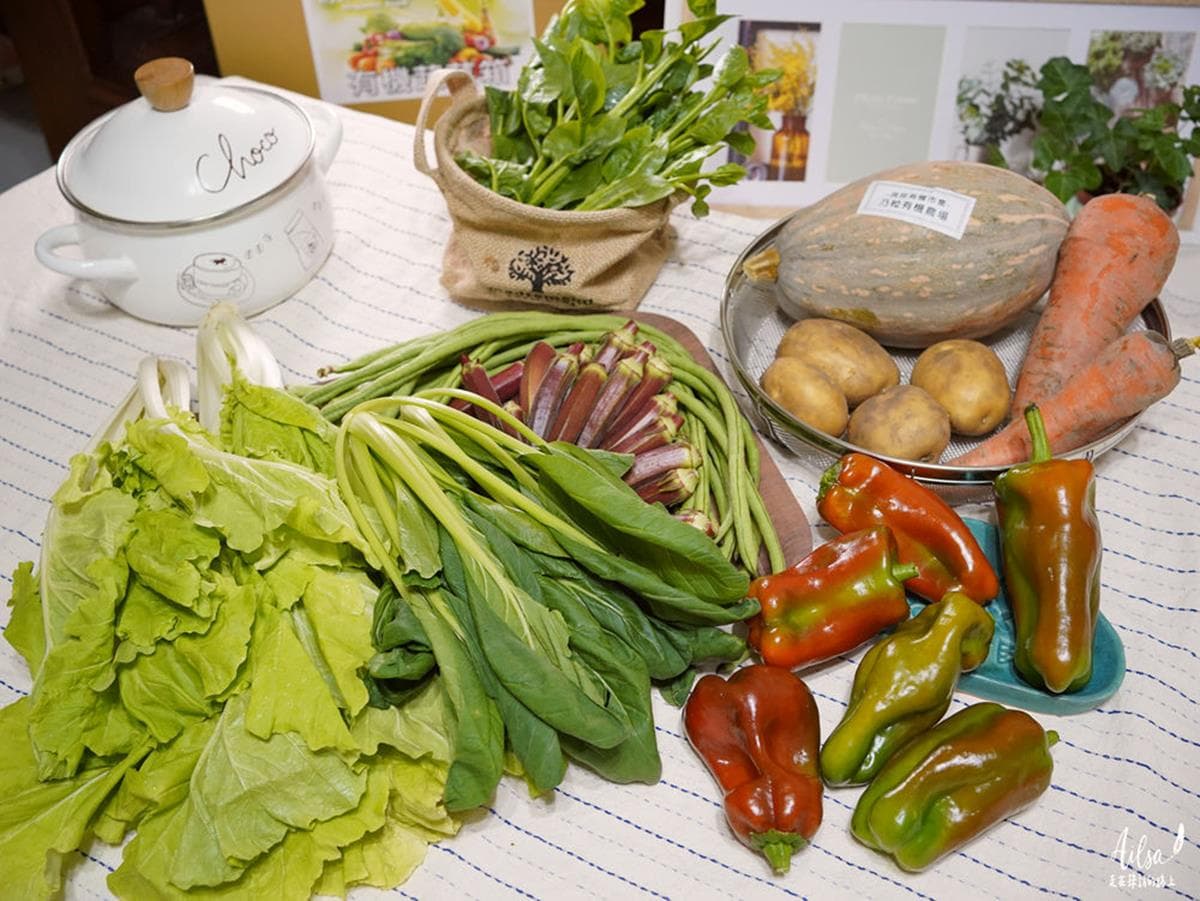 包辦1週食材!農夫市集「有機蔬菜箱」只要680元,裝滿9種「5色蔬果」超划算 包辦1週食材!農夫市集「有機蔬菜箱」只要680元,裝滿9種「5色蔬果」超划算