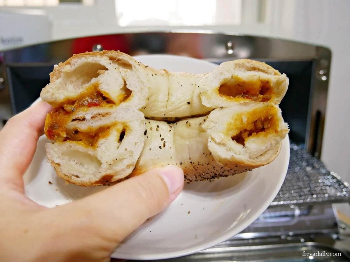 咬一圈都是料!人氣烘焙坊「水嫩貝果」Q彈又滿餡,甜口味先嘗花生脆酷力、北海道牛乳 咬一圈都是料!人氣烘焙坊「水嫩貝果」Q彈又滿餡,甜口味先嘗花生脆酷力、北海道牛乳
