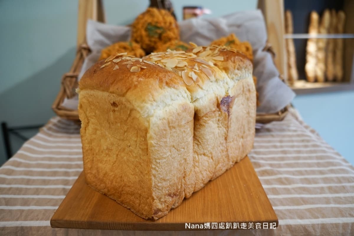 在家享用飯店級麵包!歐式烘焙坊「防疫箱」只要354元,先嗑Q勁墨魚包、大甲芋泥吐司 在家享用飯店級麵包!歐式烘焙坊「防疫箱」只要354元,先嗑Q勁墨魚包、大甲芋泥吐司