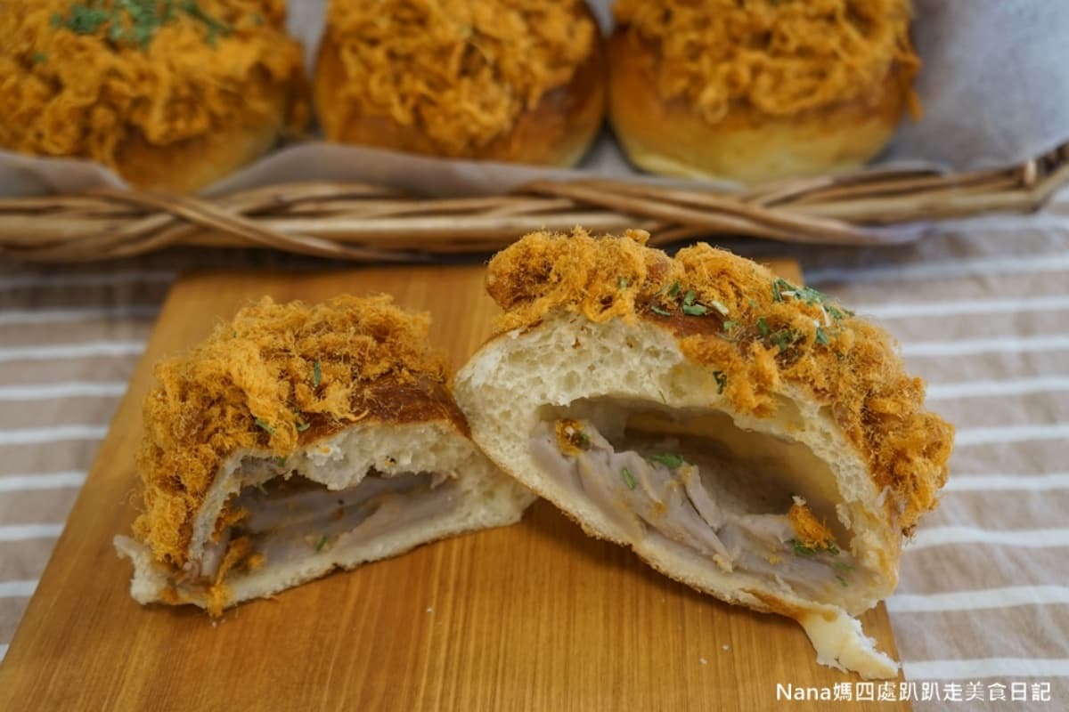 在家享用飯店級麵包!歐式烘焙坊「防疫箱」只要354元,先嗑Q勁墨魚包、大甲芋泥吐司 在家享用飯店級麵包!歐式烘焙坊「防疫箱」只要354元,先嗑Q勁墨魚包、大甲芋泥吐司