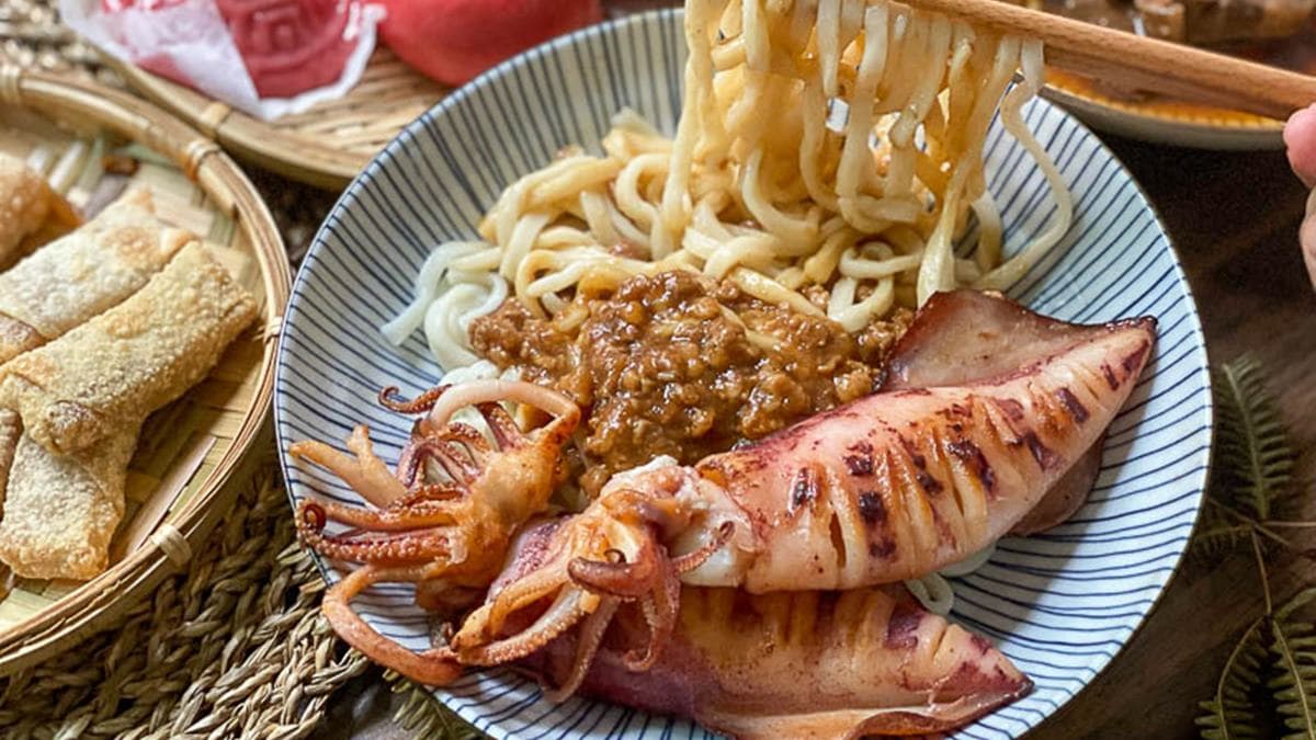 手路菜輕鬆上桌!懷舊茶館「古早味防疫包」加熱就能吃,先嗑小蘋果芋泥包、海味肉燥麵 手路菜輕鬆上桌!懷舊茶館「古早味防疫包」加熱就能吃,先嗑小蘋果芋泥包、海味肉燥麵