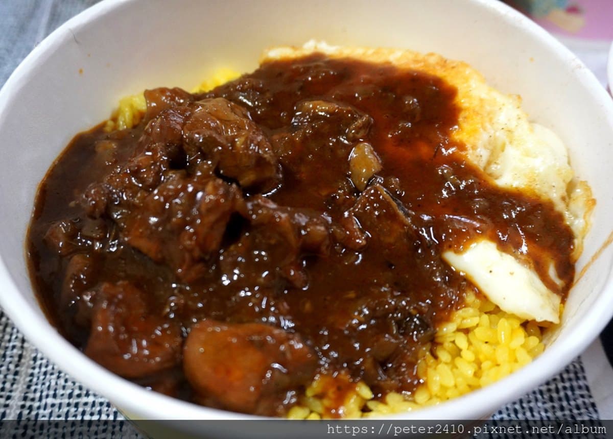 道地巴基斯坦料理!濃郁「乾咖哩」搭薑黃飯超唰嘴,窯爐炭烤「舒肥雞腿」也必點 道地巴基斯坦料理!濃郁「乾咖哩」搭薑黃飯超唰嘴,窯爐炭烤「舒肥雞腿」也必點